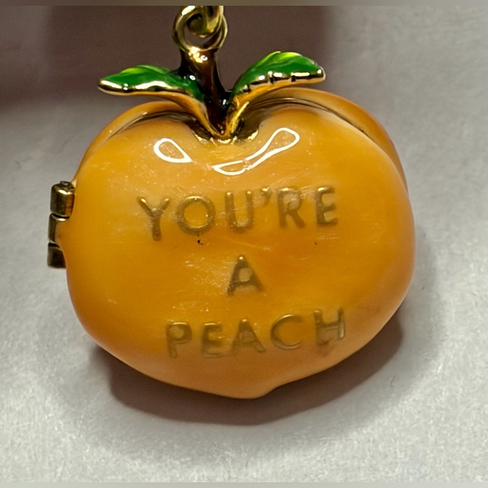 Newly Vintage Juicy Couture “YOU’RE A PEACH” Charm! OPENS with crystal inside it
